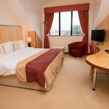 La Mon Hotel & Country Club Castlereagh エクステリア 写真