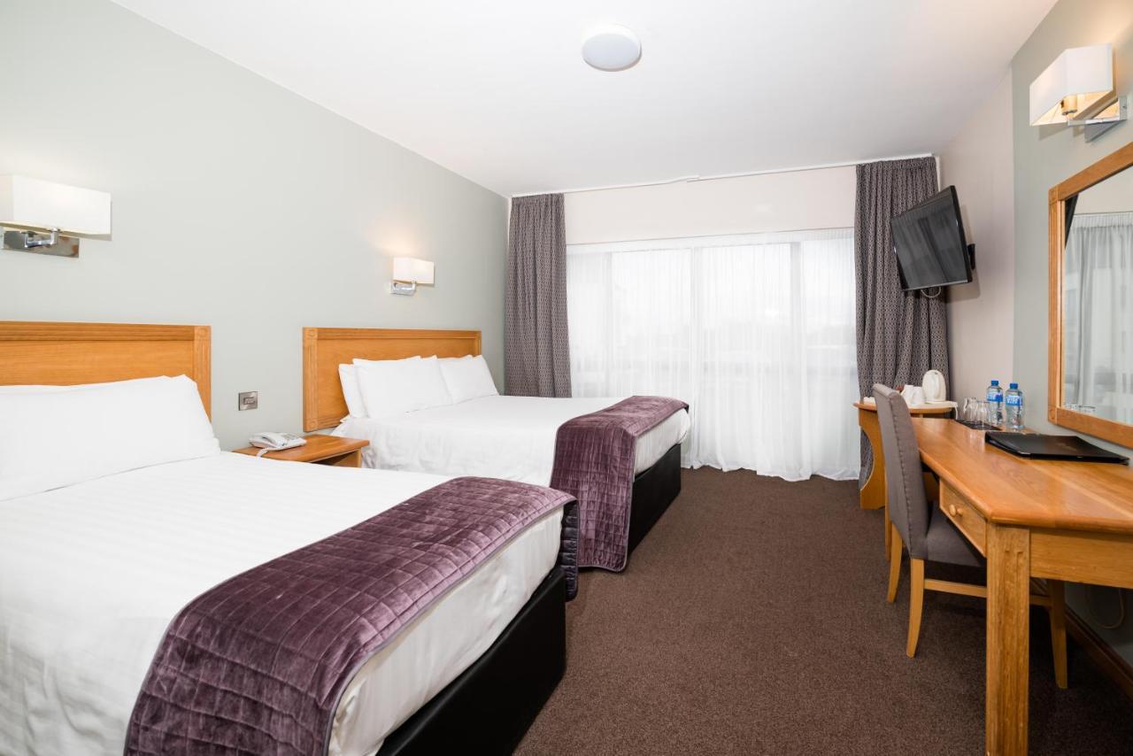 La Mon Hotel & Country Club Castlereagh エクステリア 写真