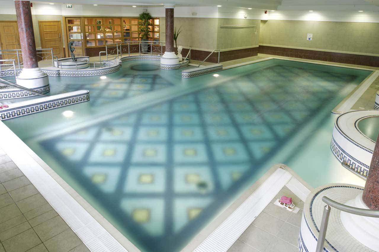 La Mon Hotel & Country Club Castlereagh エクステリア 写真
